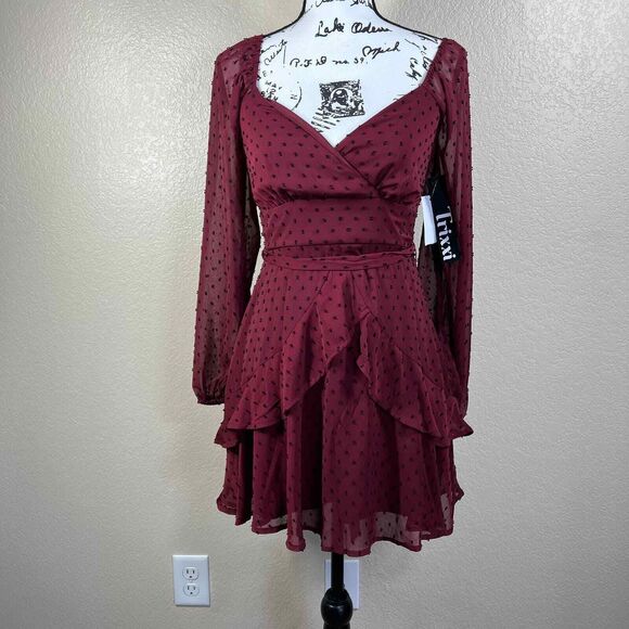 Trixxi dress Juniors' Surplice-Neck Tie-Waist Fit & Flare Dress size 3 Romantic - Picture 10 of 16